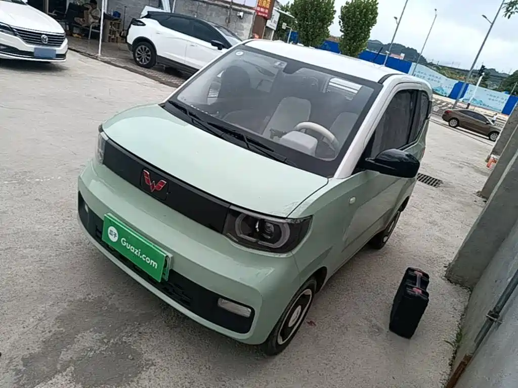 Wuling MINIEV