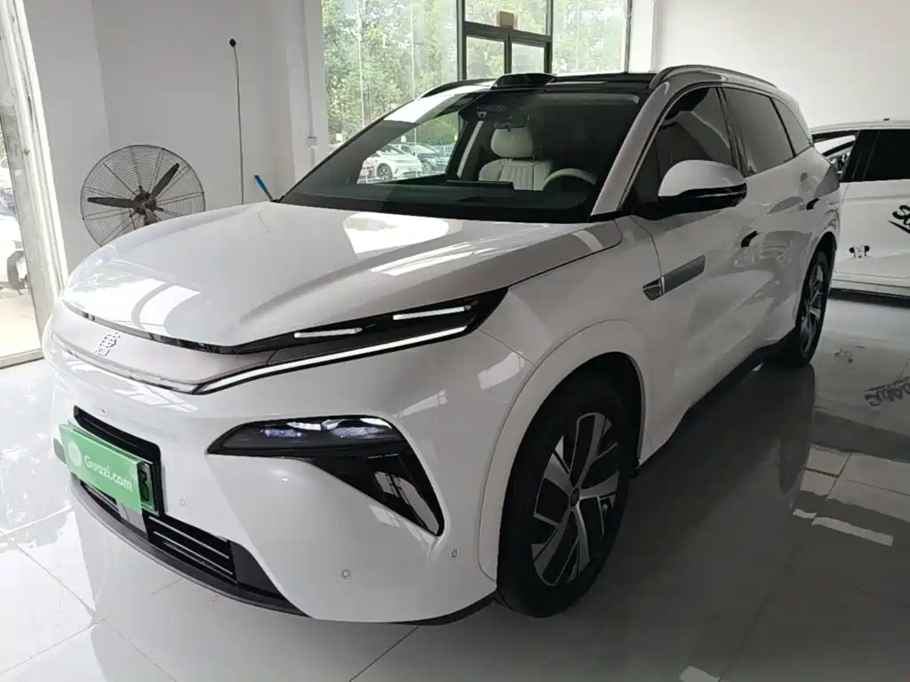 BYD 唐L