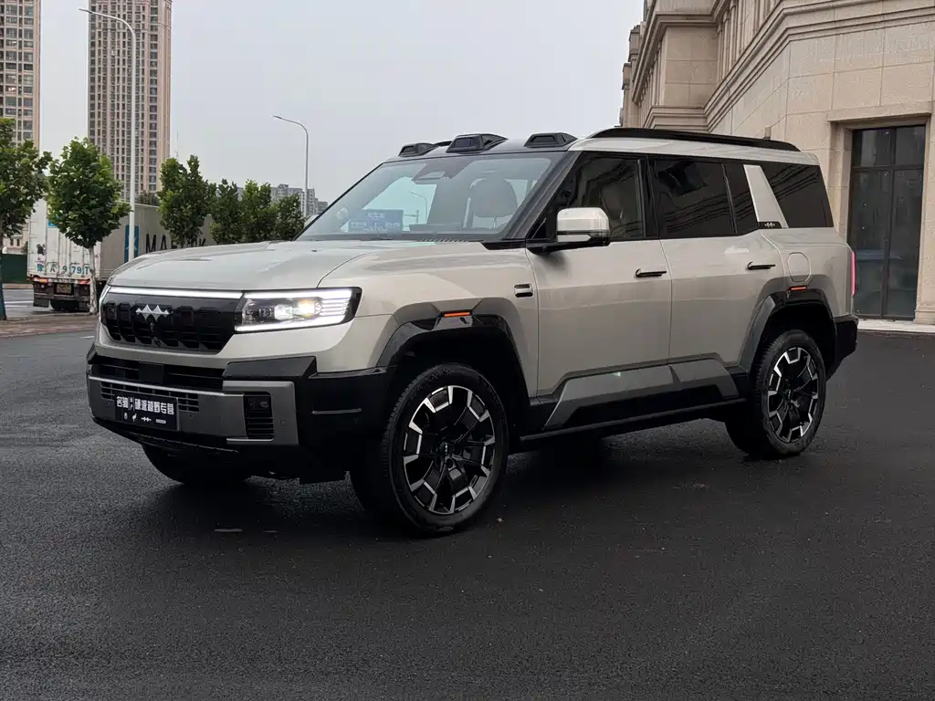 Fang Cheng Bao Leopard 8