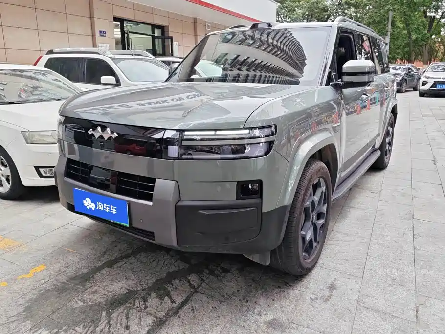 Fang Cheng Bao 钛7