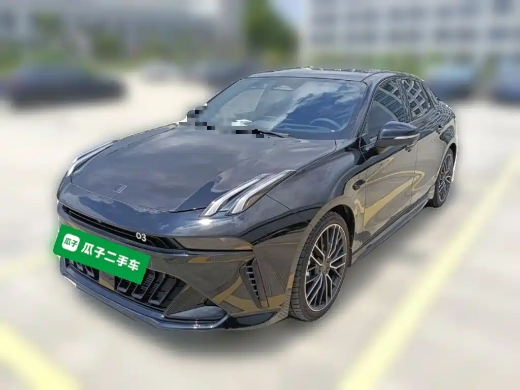 Lynk & Co 03