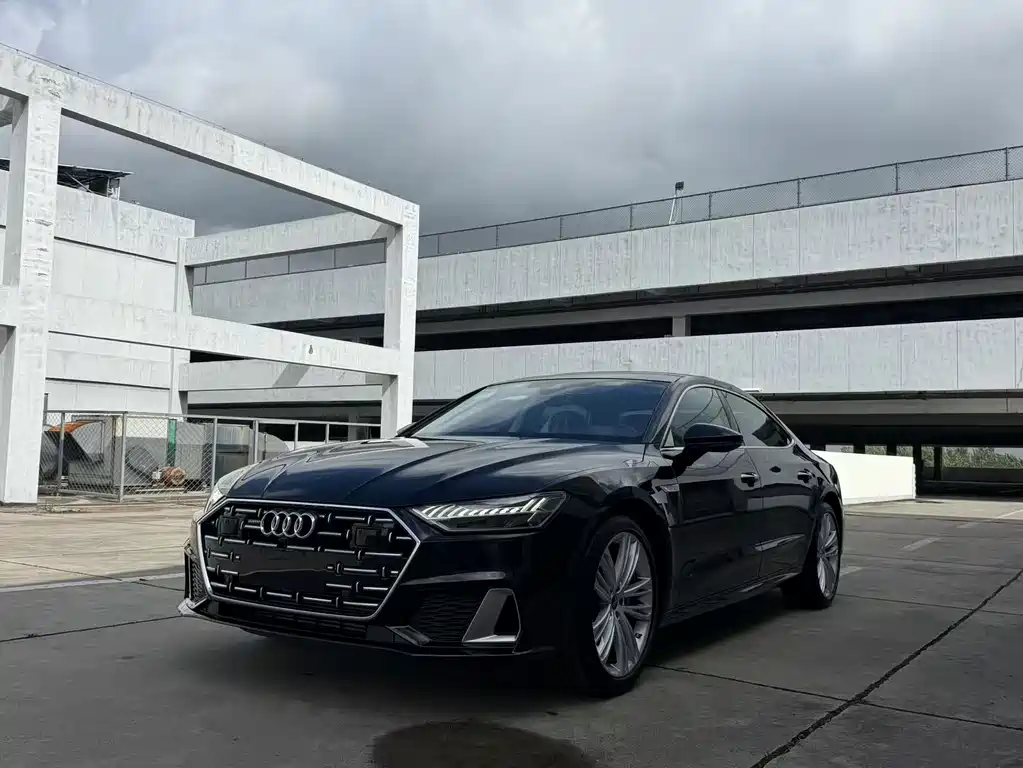 Audi A7L