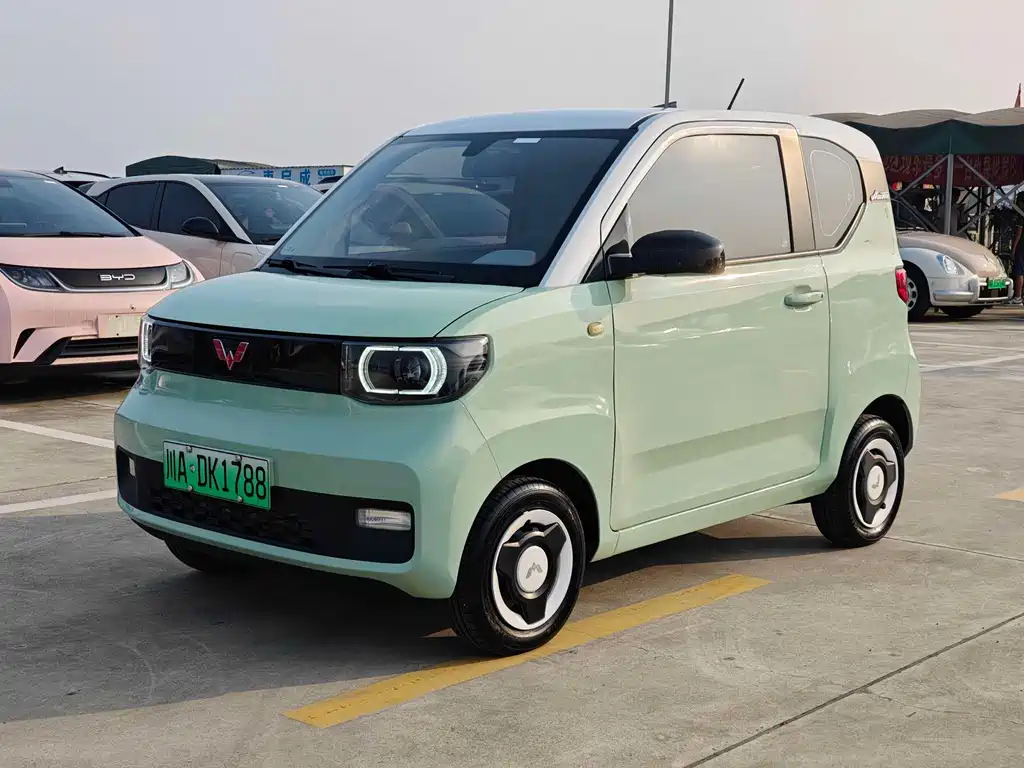 Wuling MINIEV