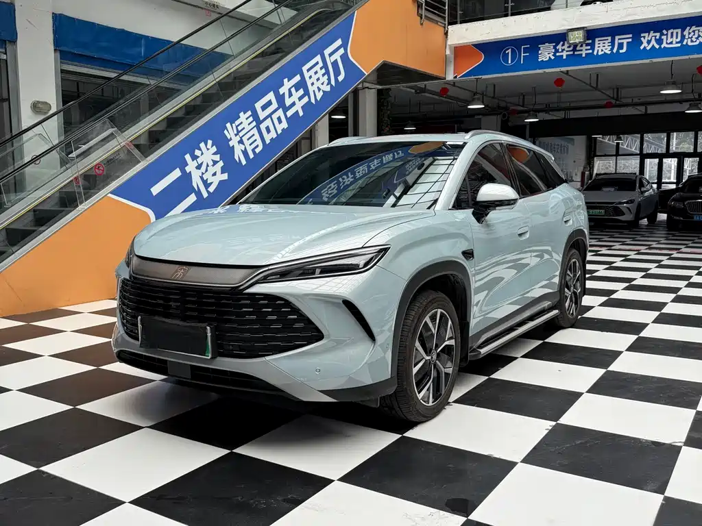 BYD L DM-i