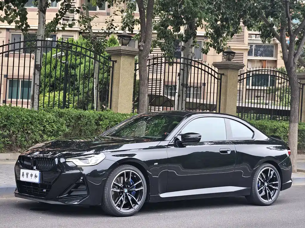 BMW M240i