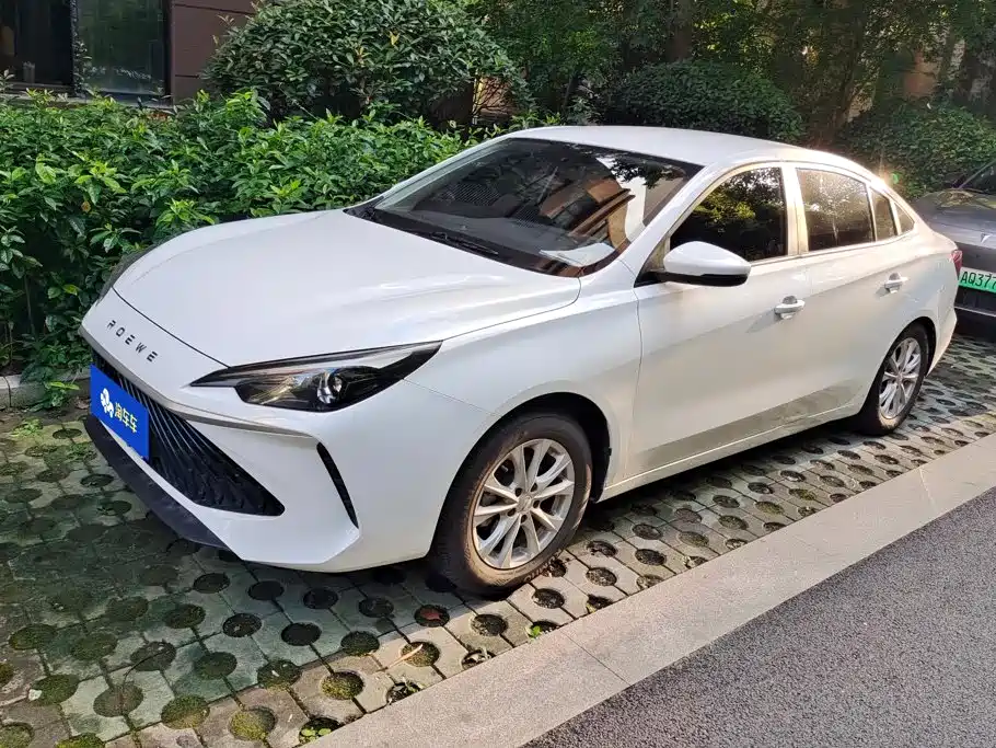 Roewe i5