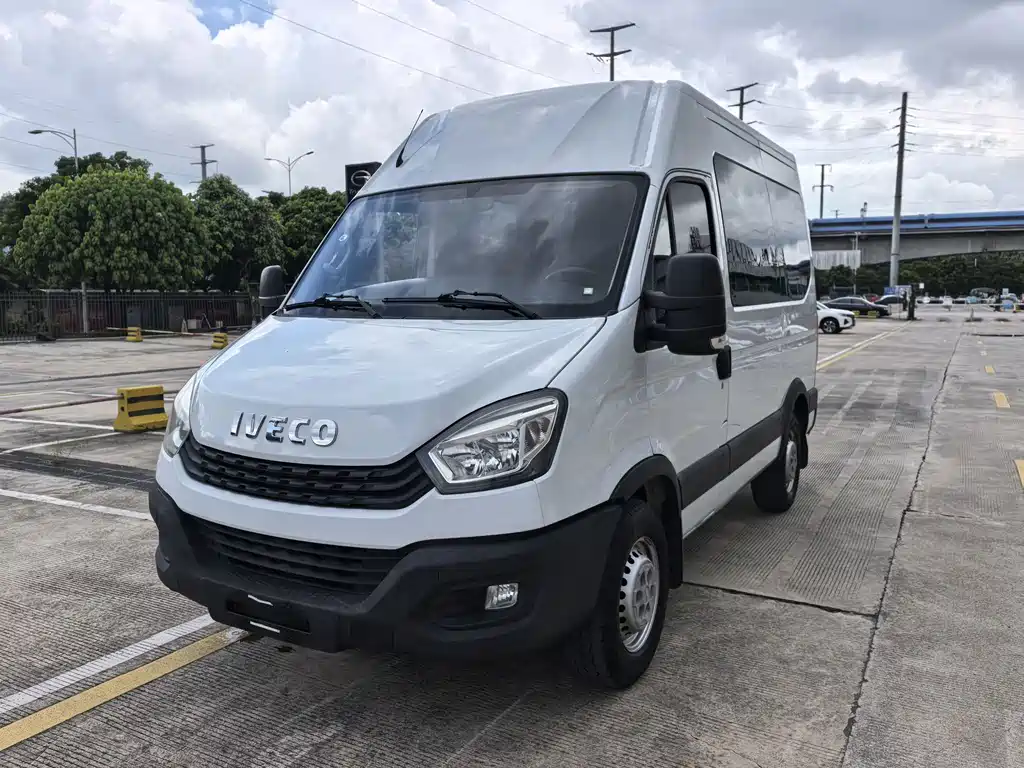 IVECO Ousheng