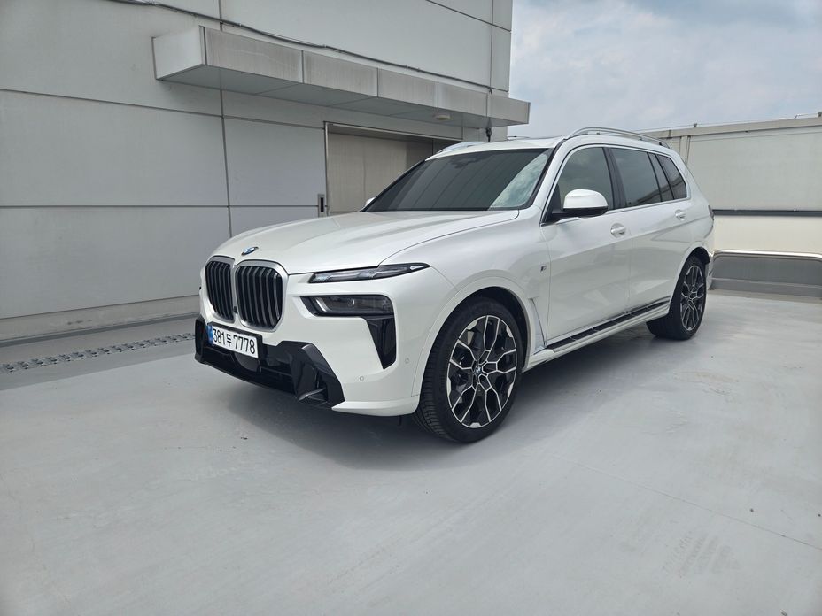 BMW X7