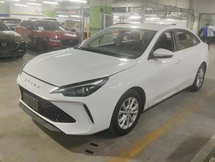 Roewe i5