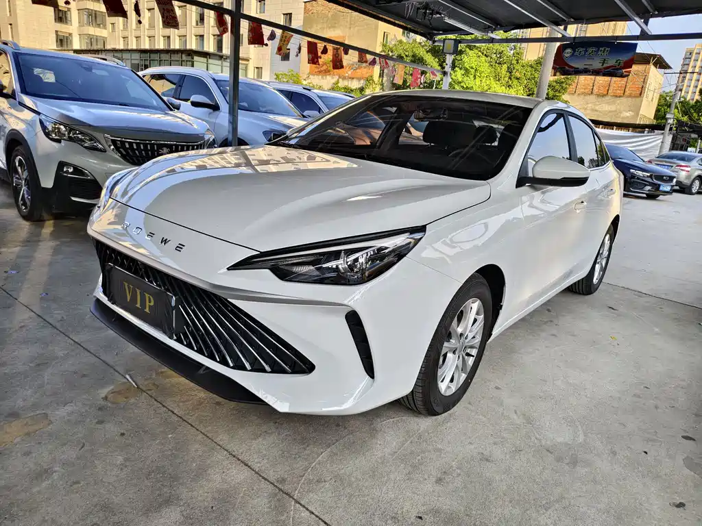 Roewe i5