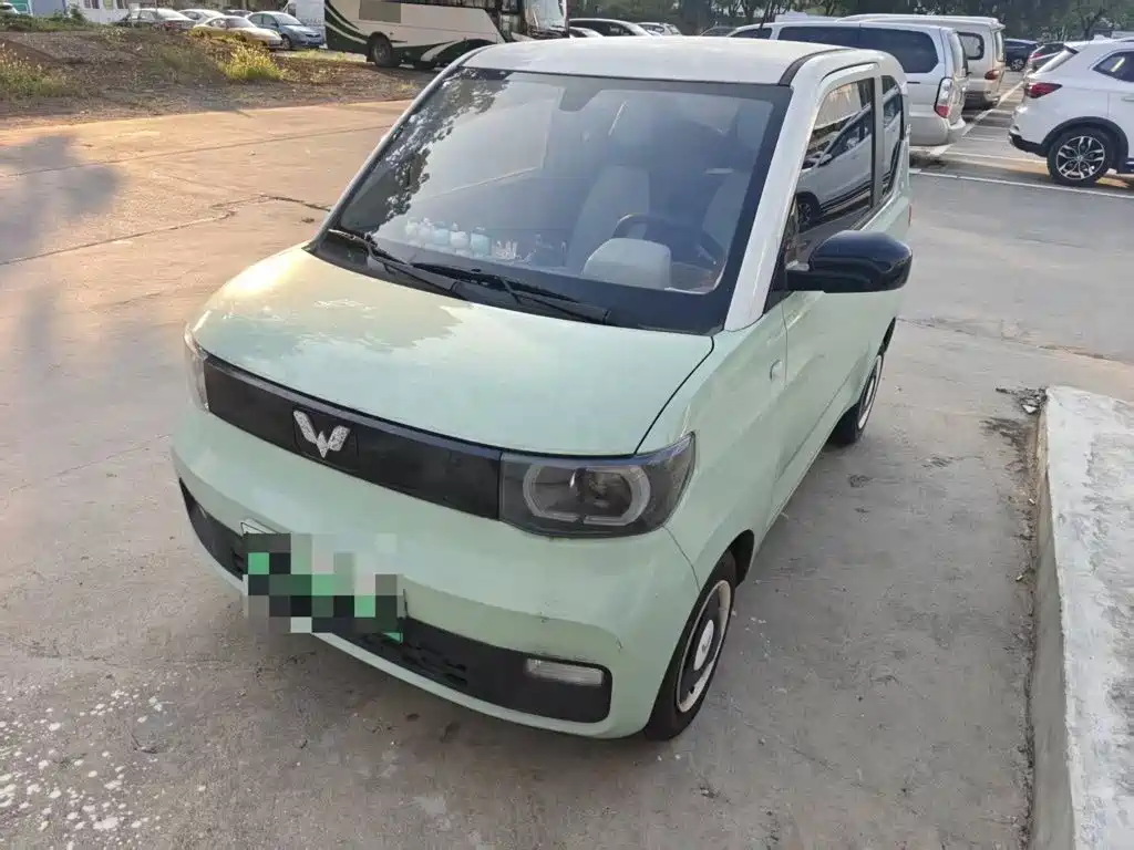 Wuling MINIEV