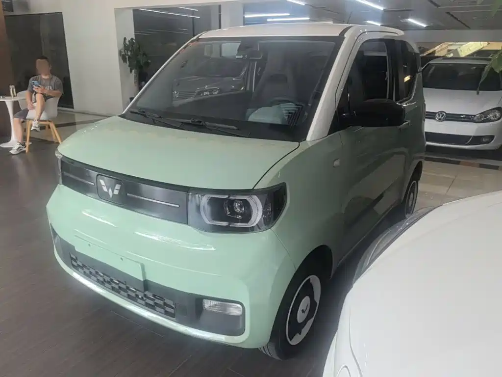 Wuling MINIEV