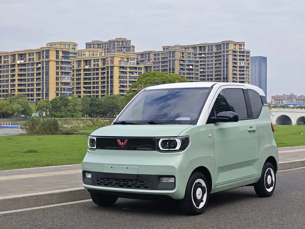 Wuling MINIEV