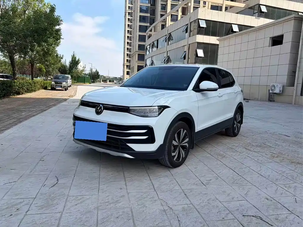 Volkswagen Tharu