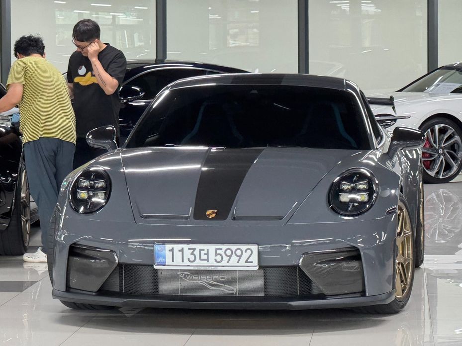 Porsche 911