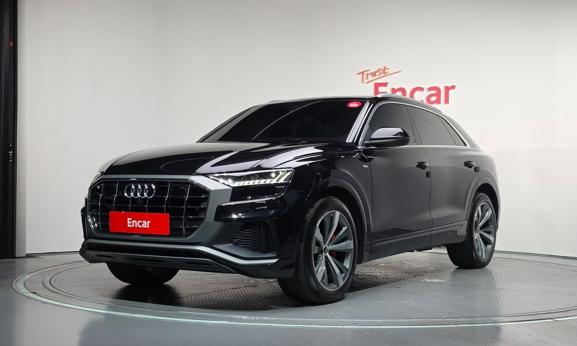 Audi Q8