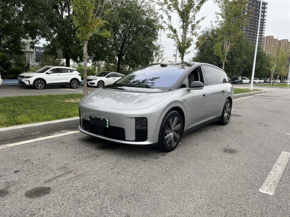 Li Auto Li Auto i8