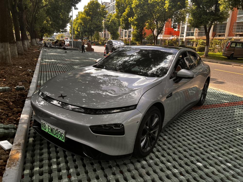 XPeng XPeng P7