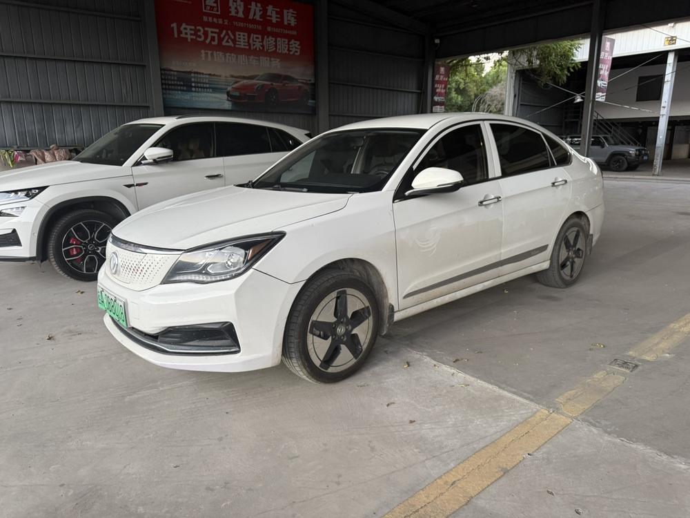 Dongfeng Fengshen Dongfeng Fengshen E70