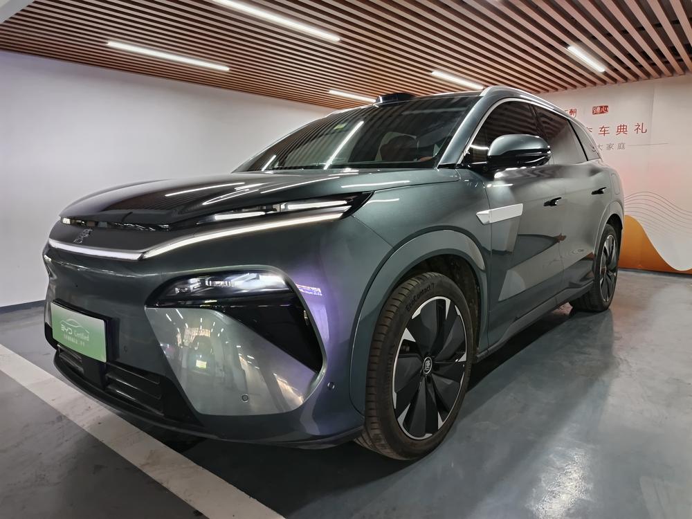 BYD Tang L EV