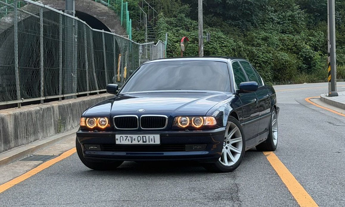 BMW 7-Series