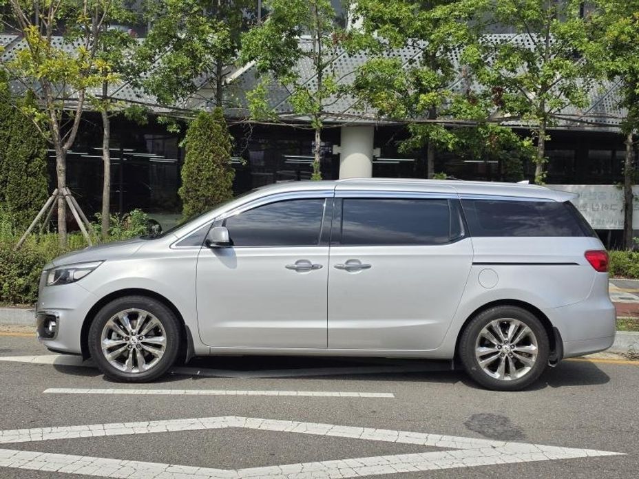 Kia Canival