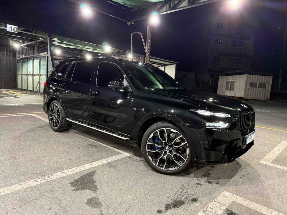 BMW X7