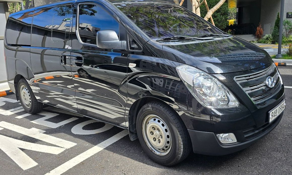 Hyundai Starex