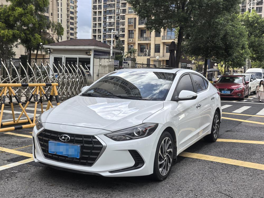 Hyundai Elantra Lingdong