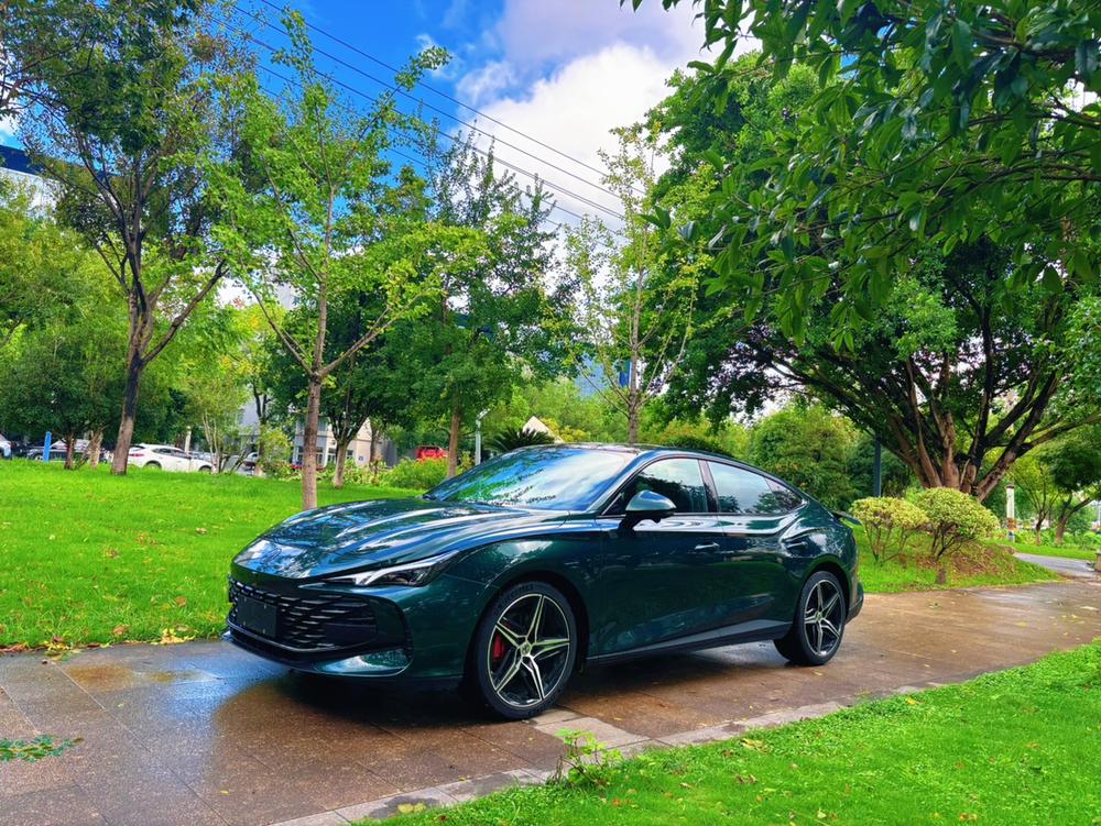 MG MG 7
