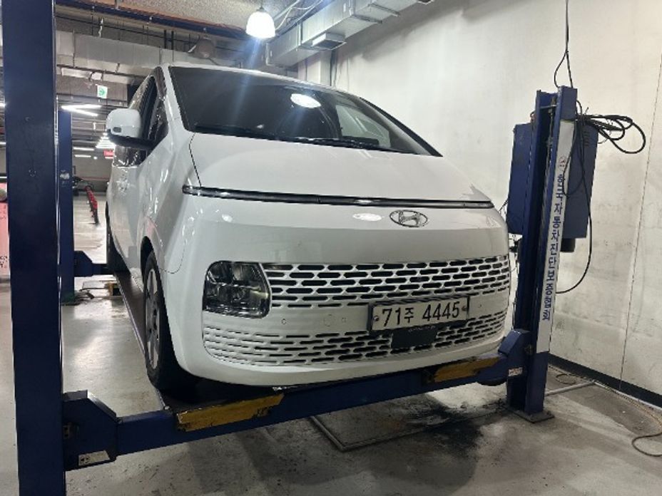 Hyundai Staria