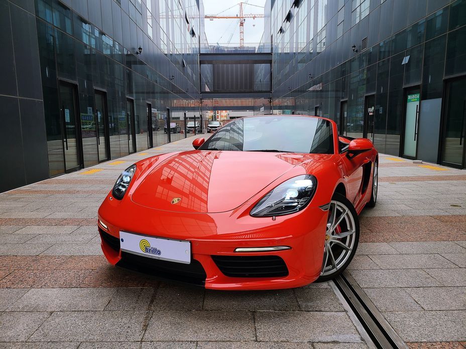 Porsche 718