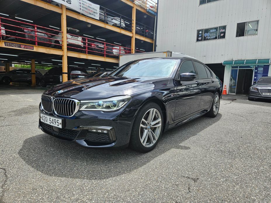 BMW 7-Series