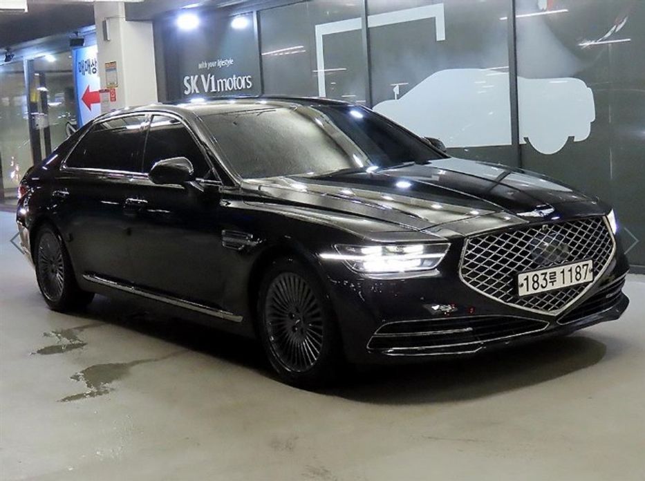 Genesis G90