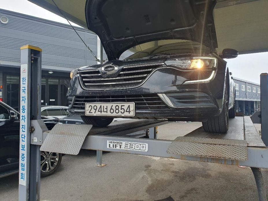 Renault SM6