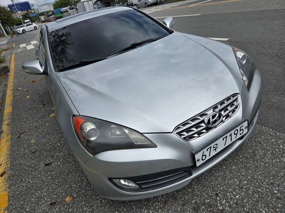 Hyundai Genesis