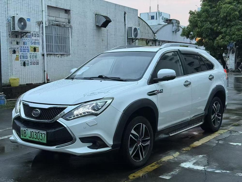 BYD Tang DM