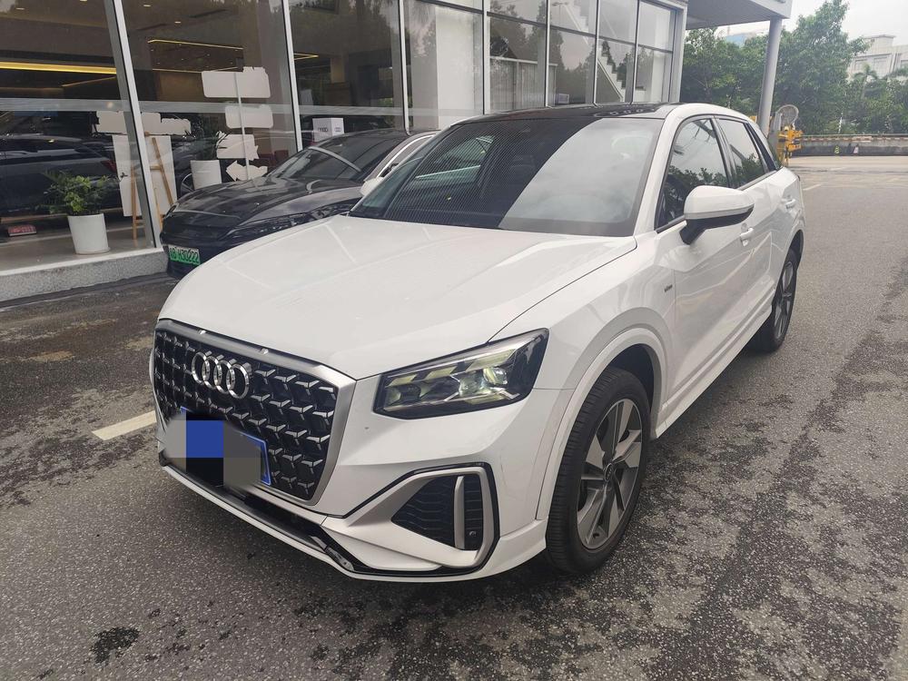 Audi Audi Q2L
