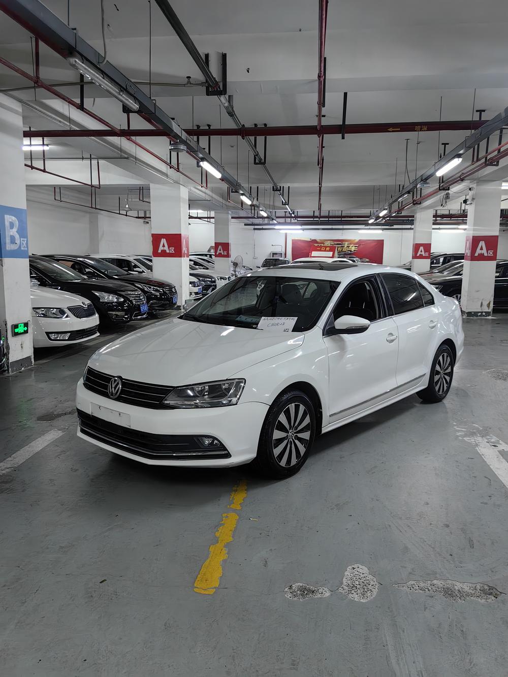 Volkswagen Sagitar