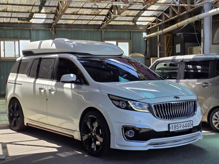 Kia Canival