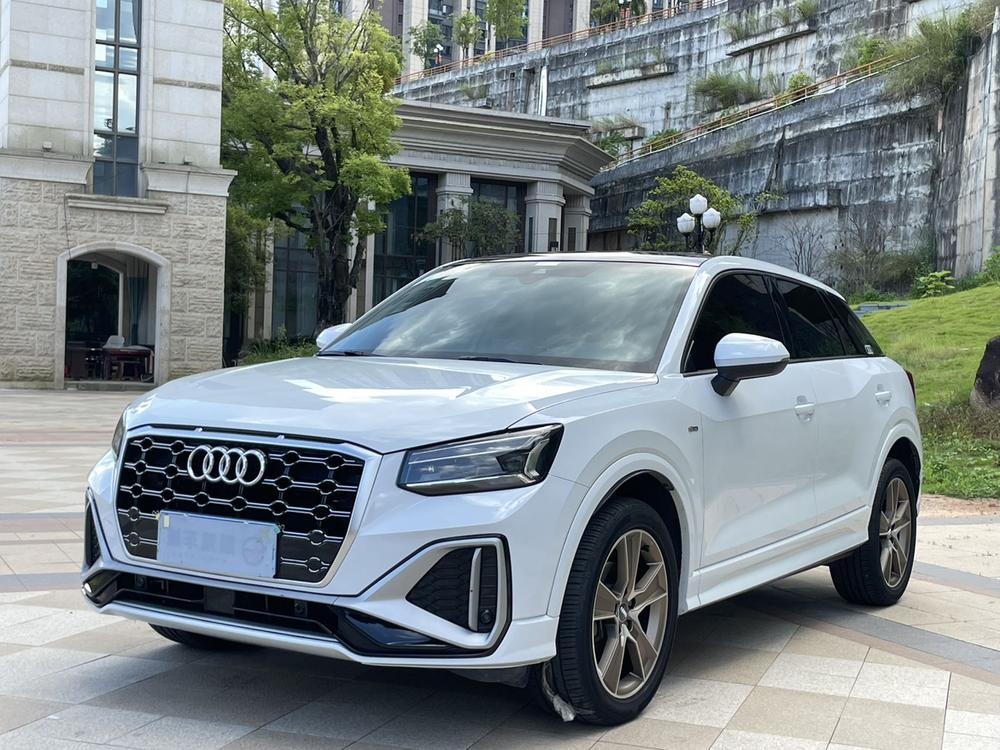 Audi Audi Q2L