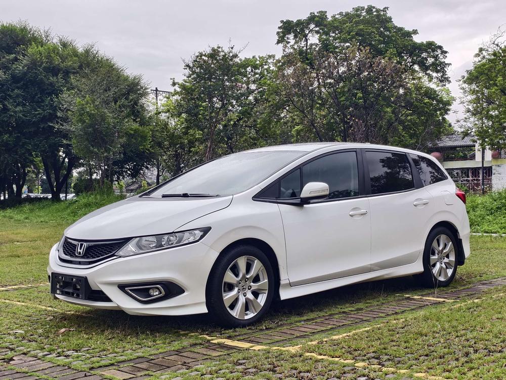 Honda Jade