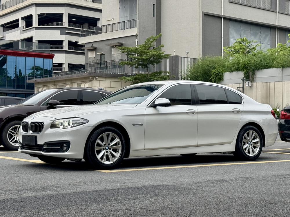 BMW BMW 5-Series