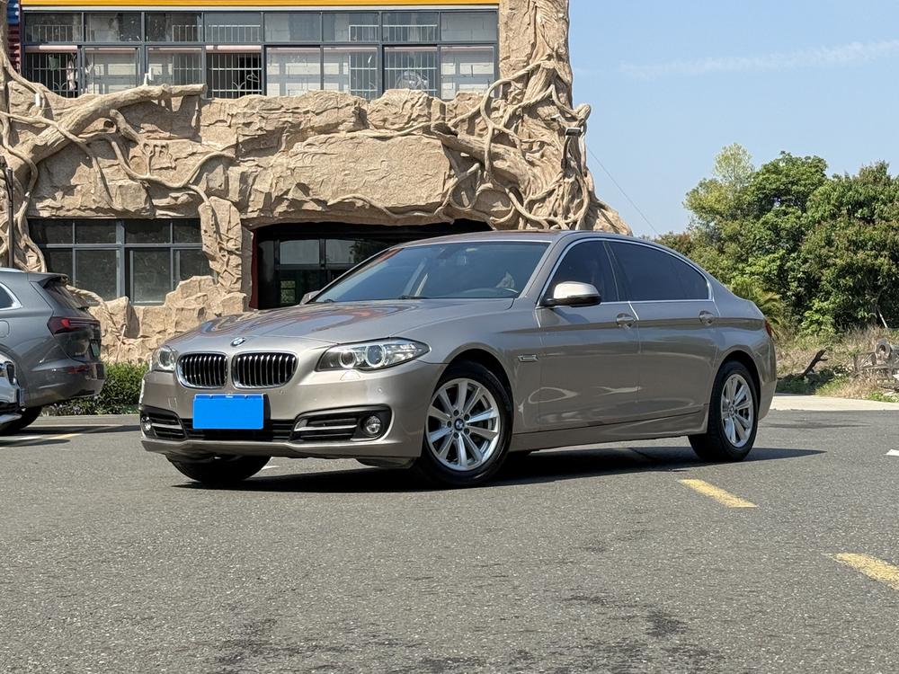 BMW BMW 5-Series