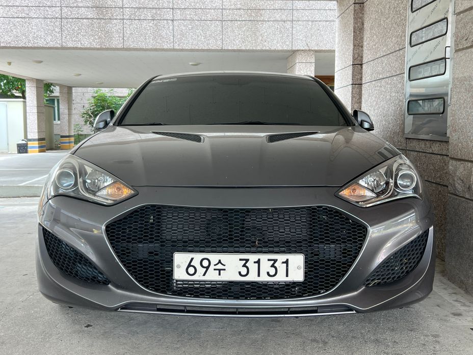 Hyundai Genesis