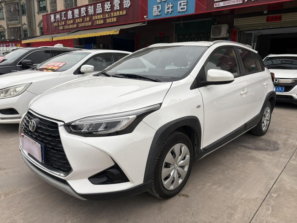 Toyota Yaris L