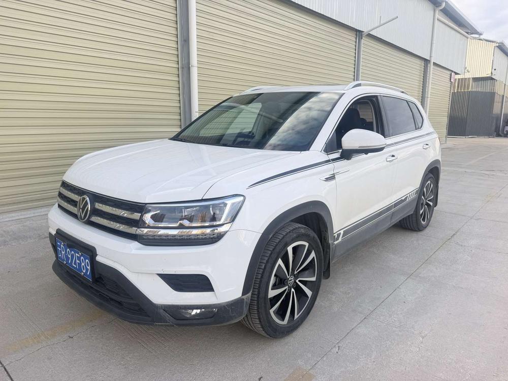 Volkswagen Tharu