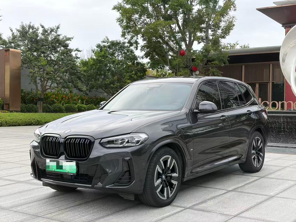 BMW BMW iX3
