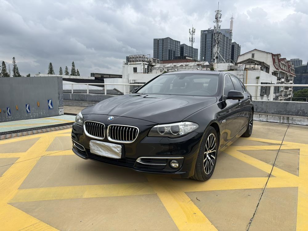 BMW BMW 5-Series