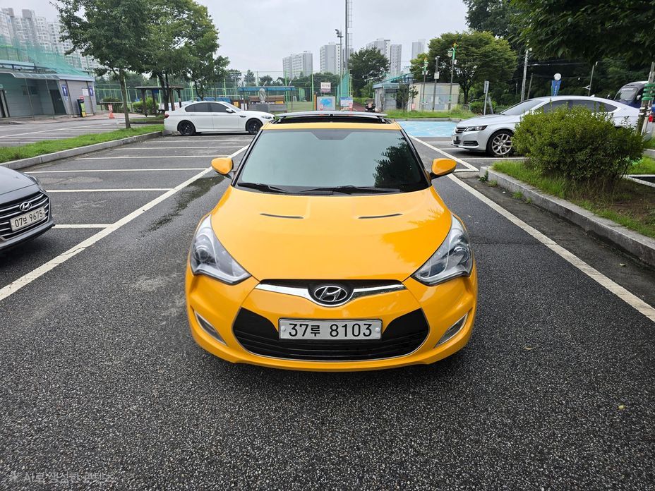 Hyundai Veloster